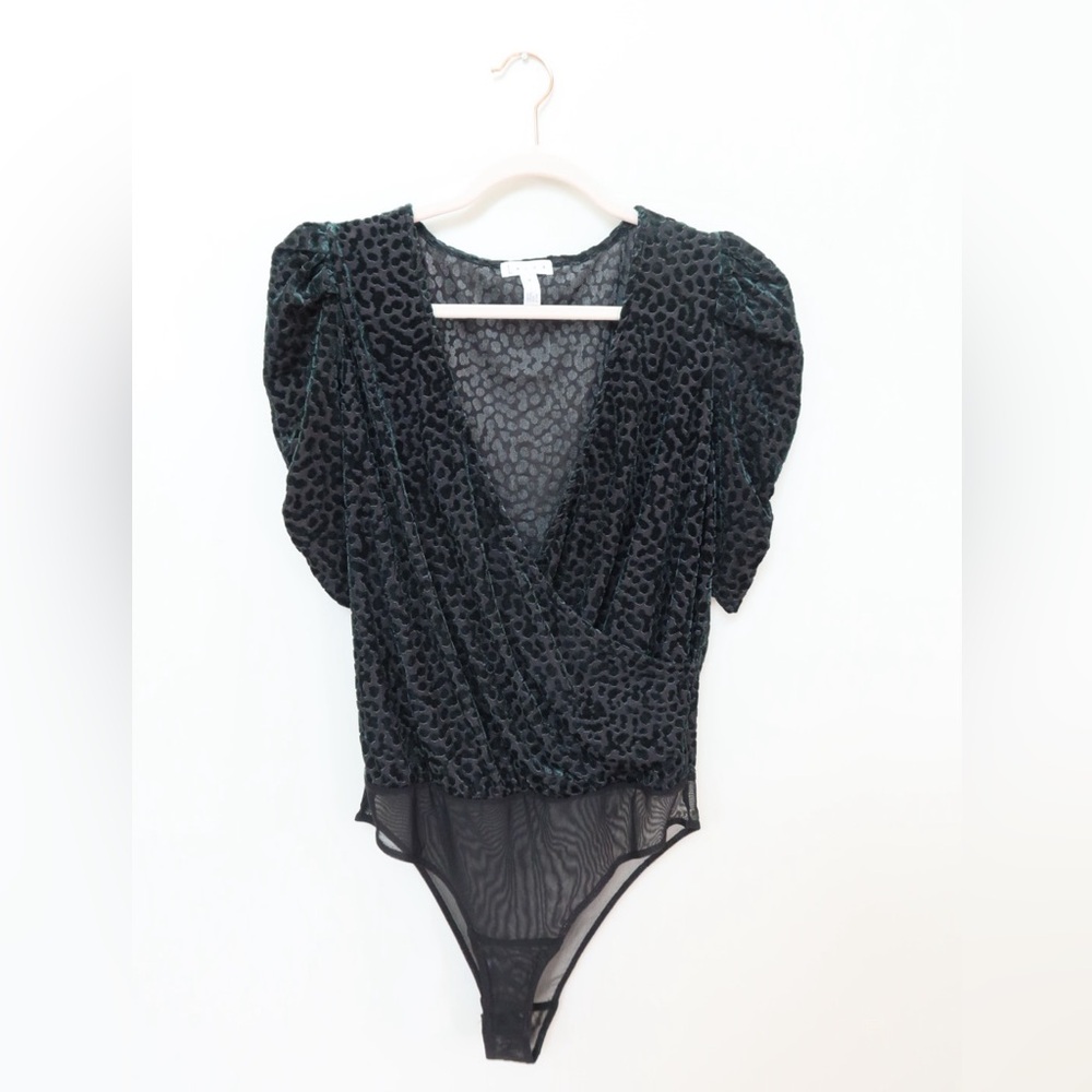 Leith Black and Green velvet Leopard Print Bodysuit